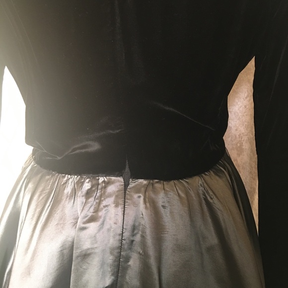 Lloyd Williams Size 8 Black Velvet & Silver Metallic Dress W/ Belt Vintage 80’s - Picture 10 of 14